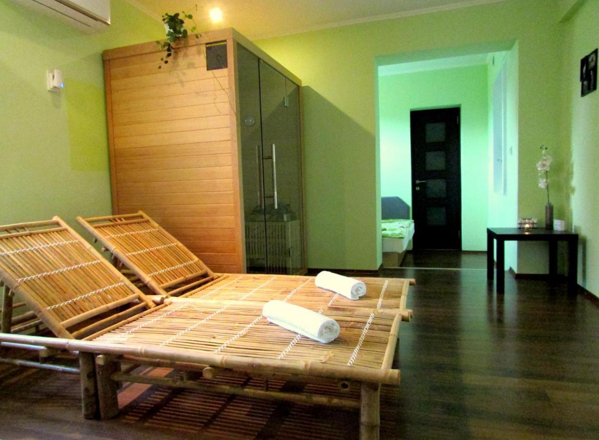 Green Corner Wellness Püspökladány Екстериор снимка