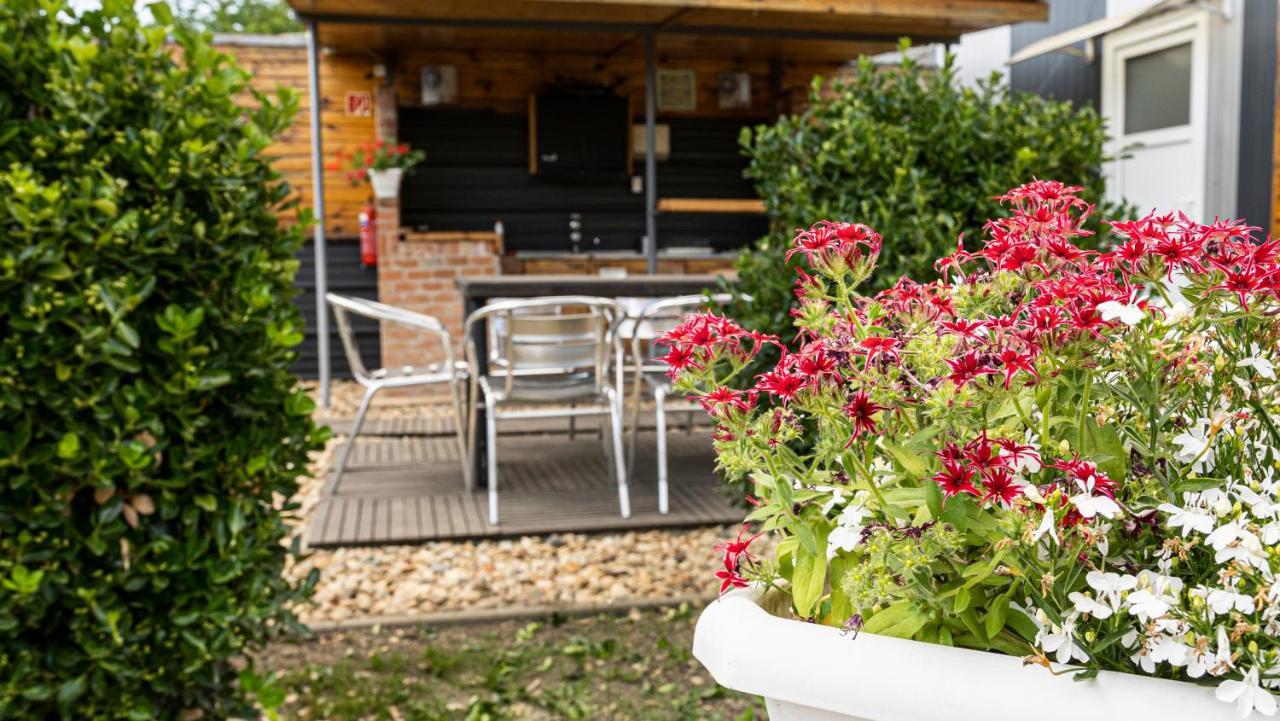 Green Corner Wellness Püspökladány Екстериор снимка