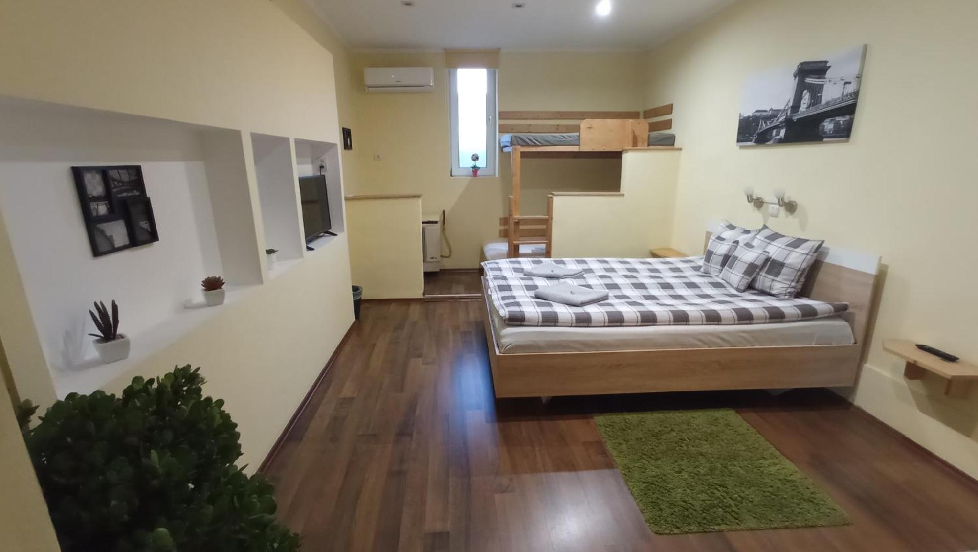 Green Corner Wellness Püspökladány Екстериор снимка