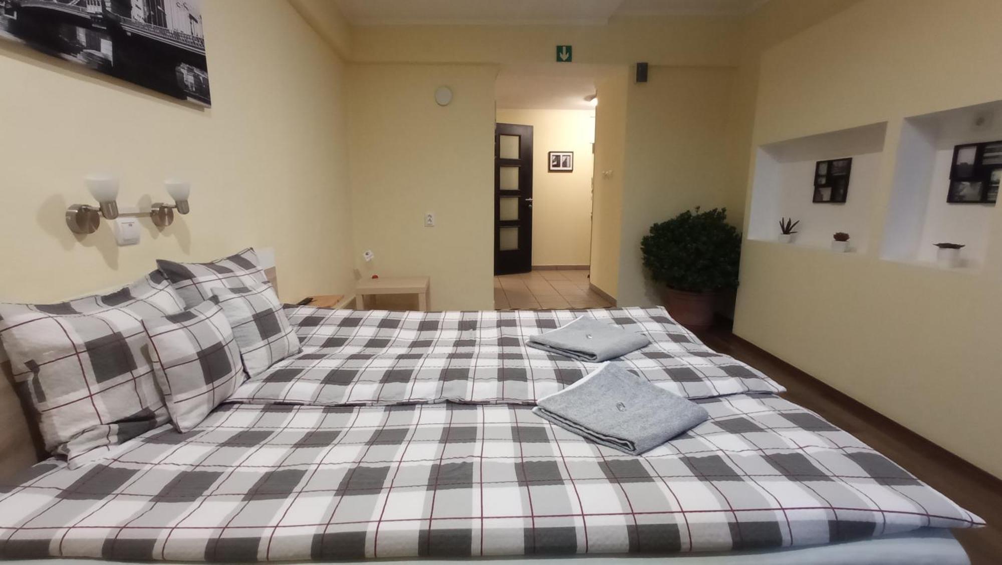 Green Corner Wellness Püspökladány Екстериор снимка