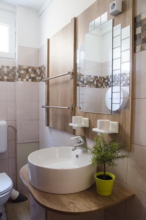 Green Corner Wellness Püspökladány Екстериор снимка