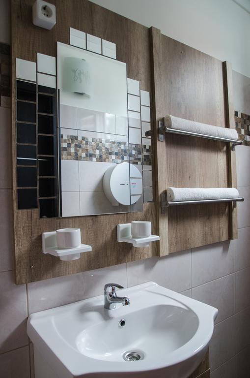 Green Corner Wellness Püspökladány Екстериор снимка